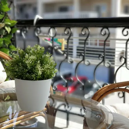 Pavlos Appartement *